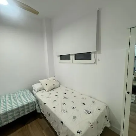 Gran Apartamento A Pie De Calle Valencia Exterior foto