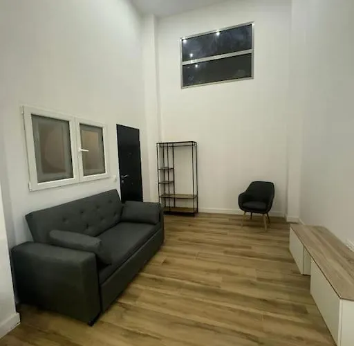 Gran Apartamento A Pie De Calle